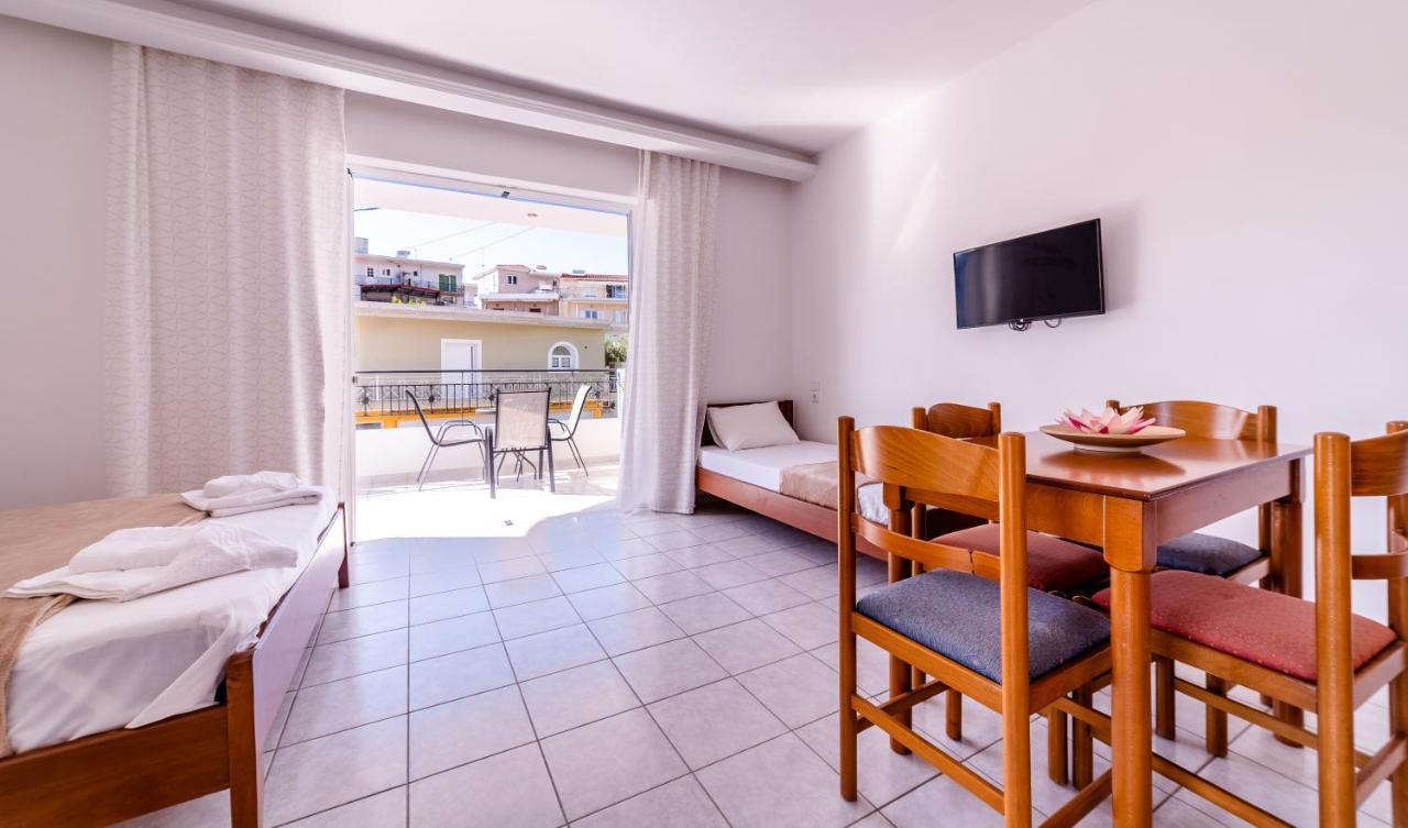 Azzurro Hotel Paleros Kültér fotó