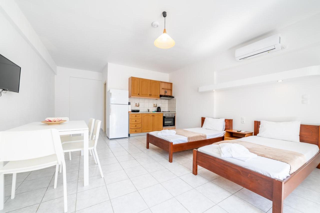 Azzurro Hotel Paleros Kültér fotó