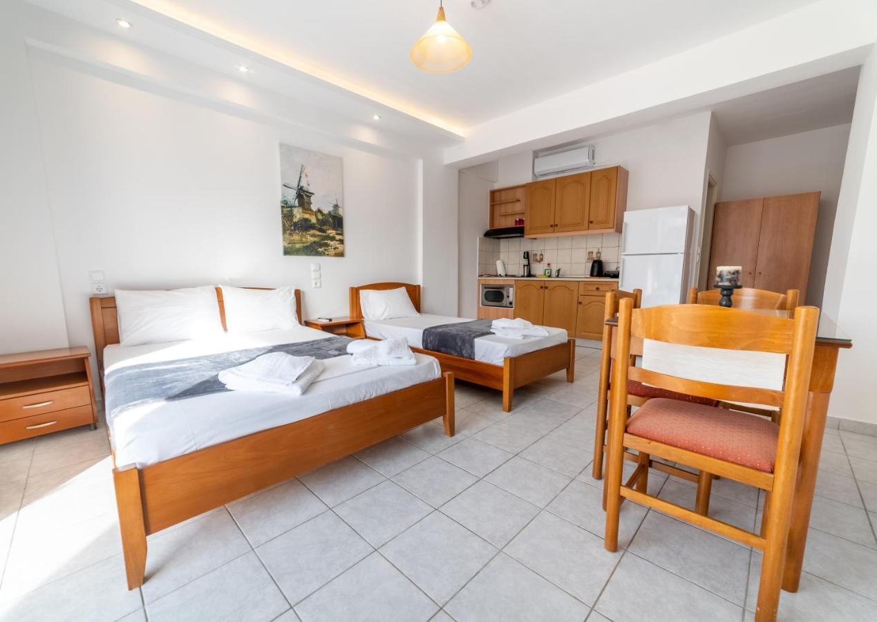 Azzurro Hotel Paleros Kültér fotó