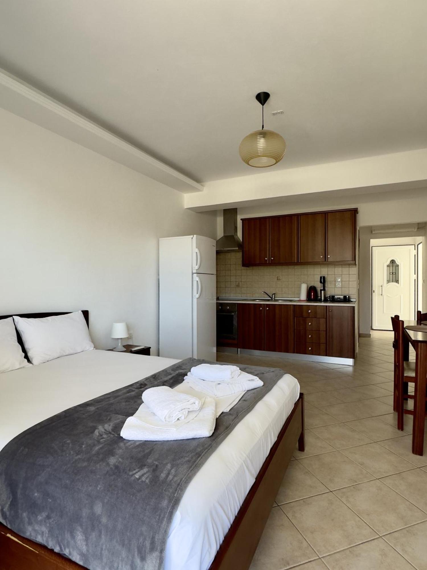 Azzurro Hotel Paleros Kültér fotó