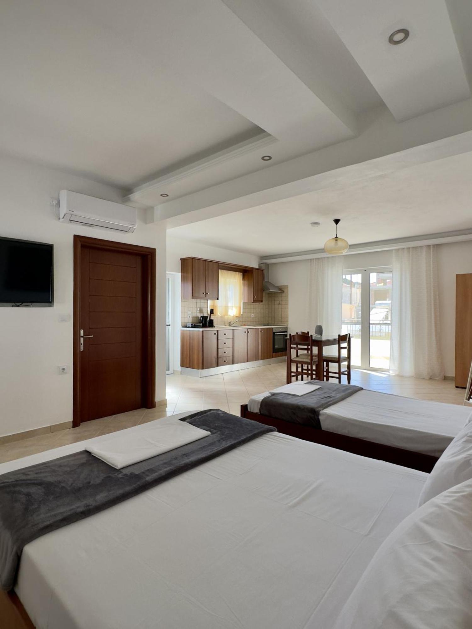 Azzurro Hotel Paleros Kültér fotó